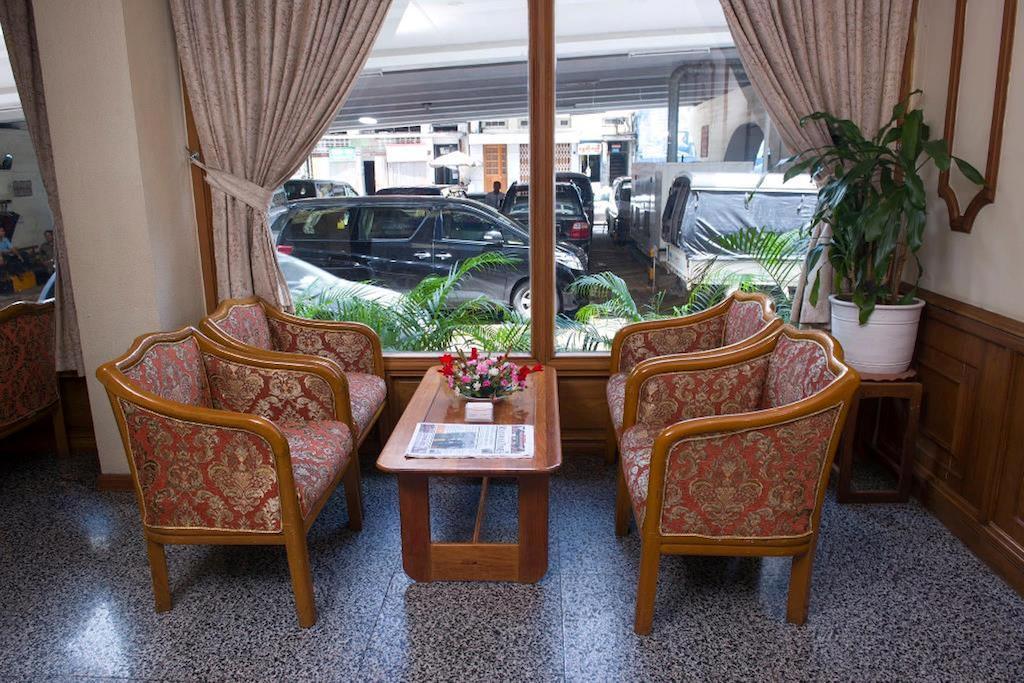 Panorama Hotel Янгон Екстериор снимка